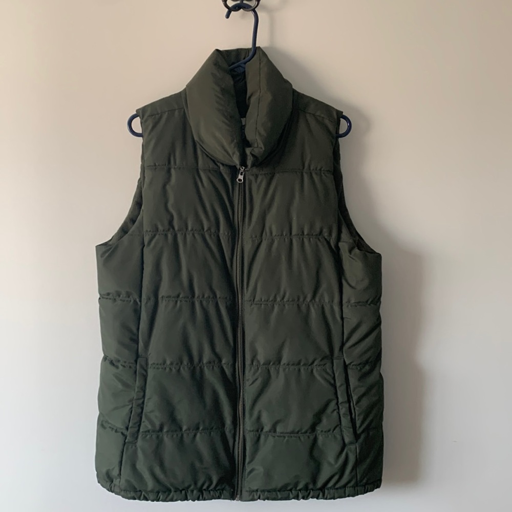 Old Navy puffy vest. 100% polyester fill, no  down or feathers. Three colors. XL